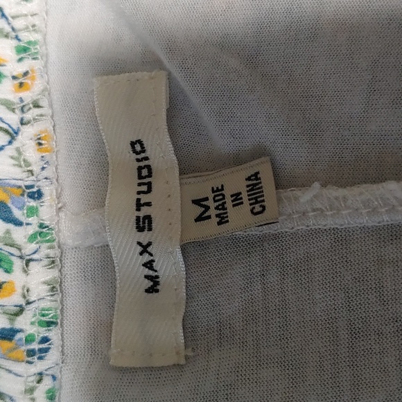 Max Studio Skirt Size: M✨️ Moving end of January 2025! Everything must go✨️ - Picture 4 of 8